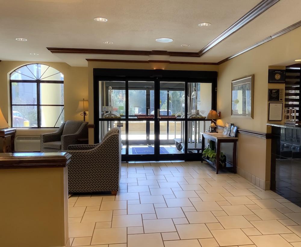 Baymont By Wyndham Asheville/Biltmore Exteriör bild