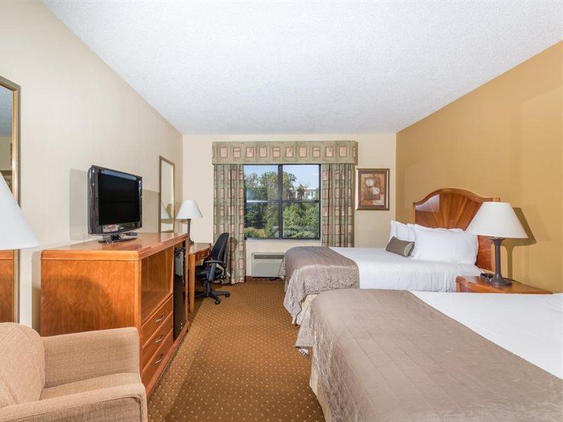 Baymont By Wyndham Asheville/Biltmore Exteriör bild