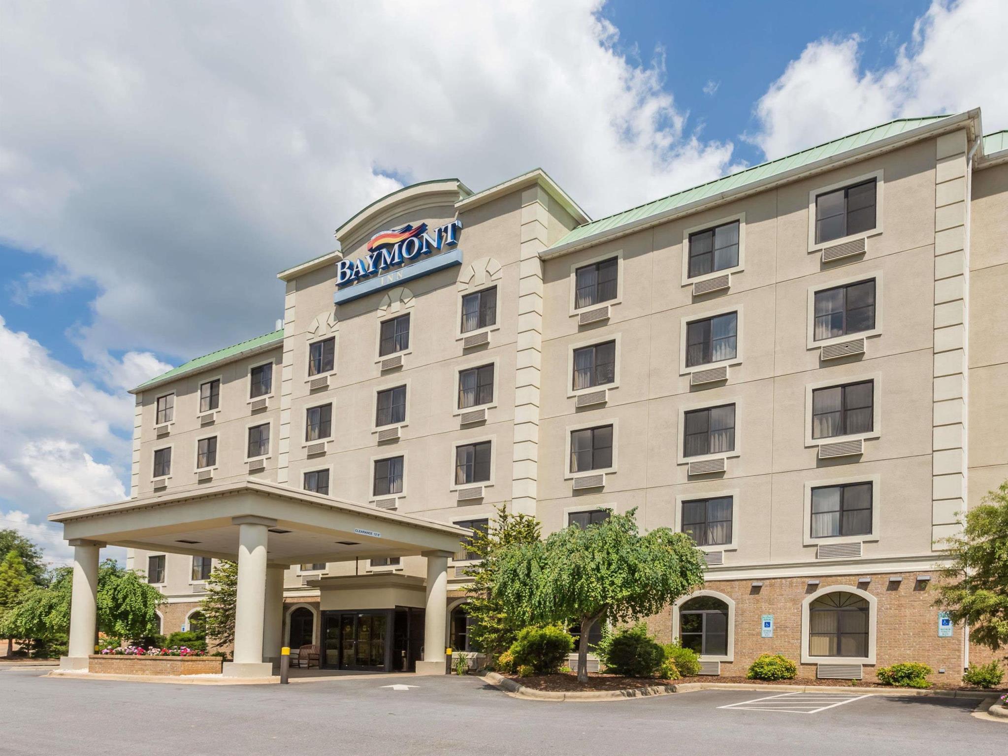 Baymont By Wyndham Asheville/Biltmore Exteriör bild